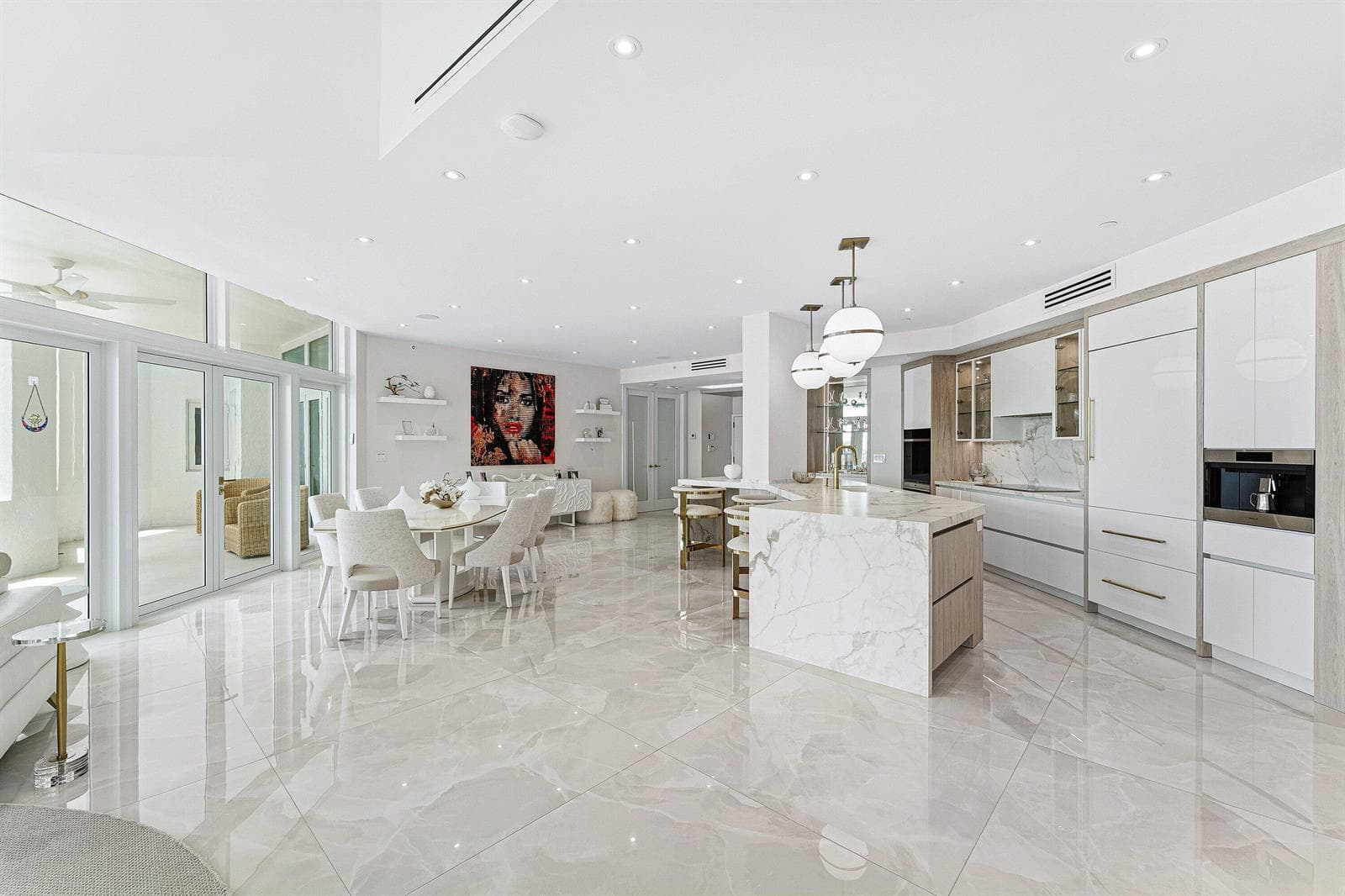300 SE 5TH Avenue 8050 photo 8