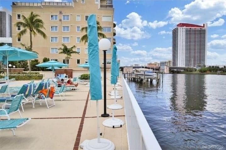 3800 S Ocean Dr 605 photo 22