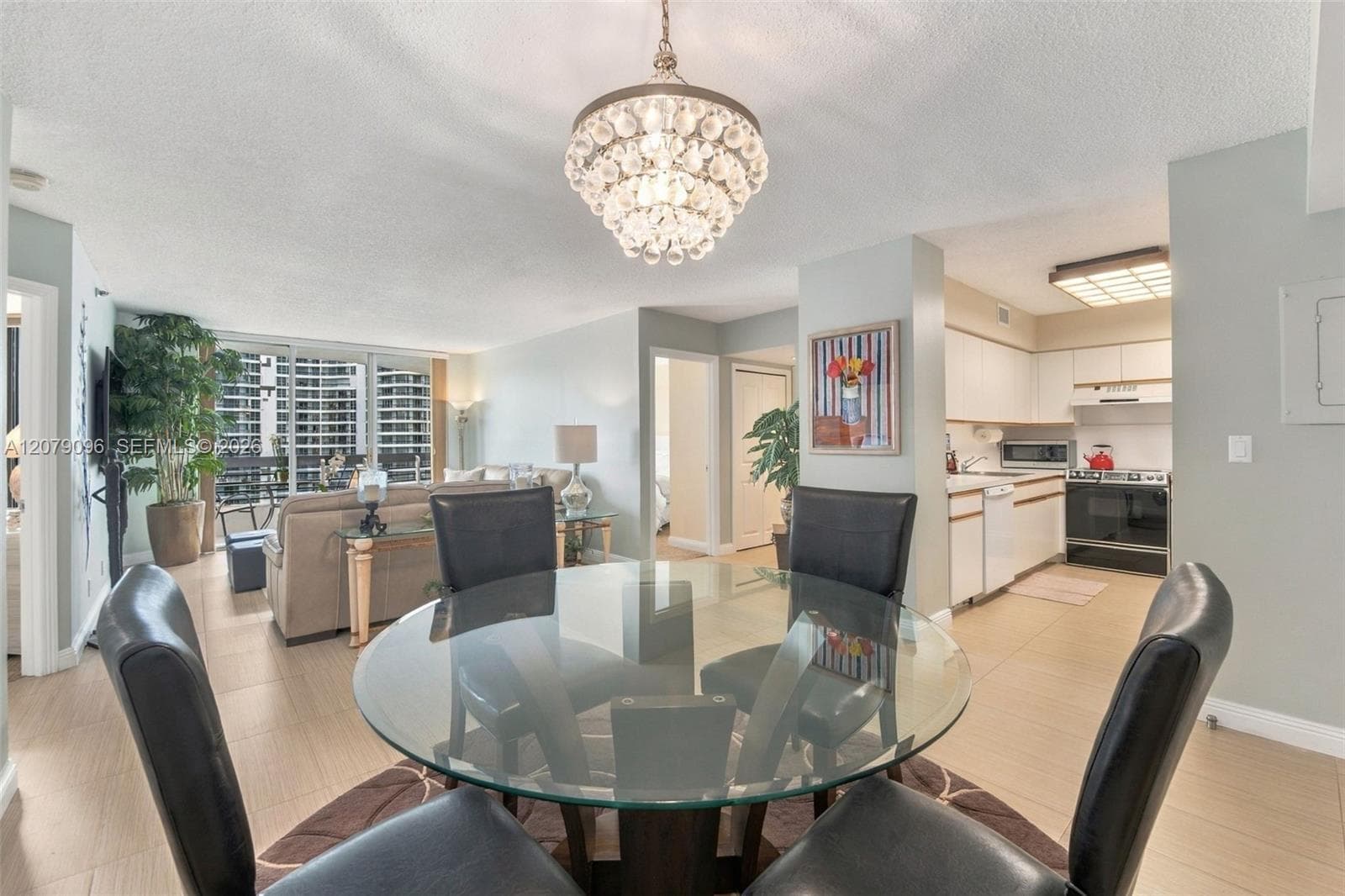 3600 Mystic Pointe Dr 903 photo 3
