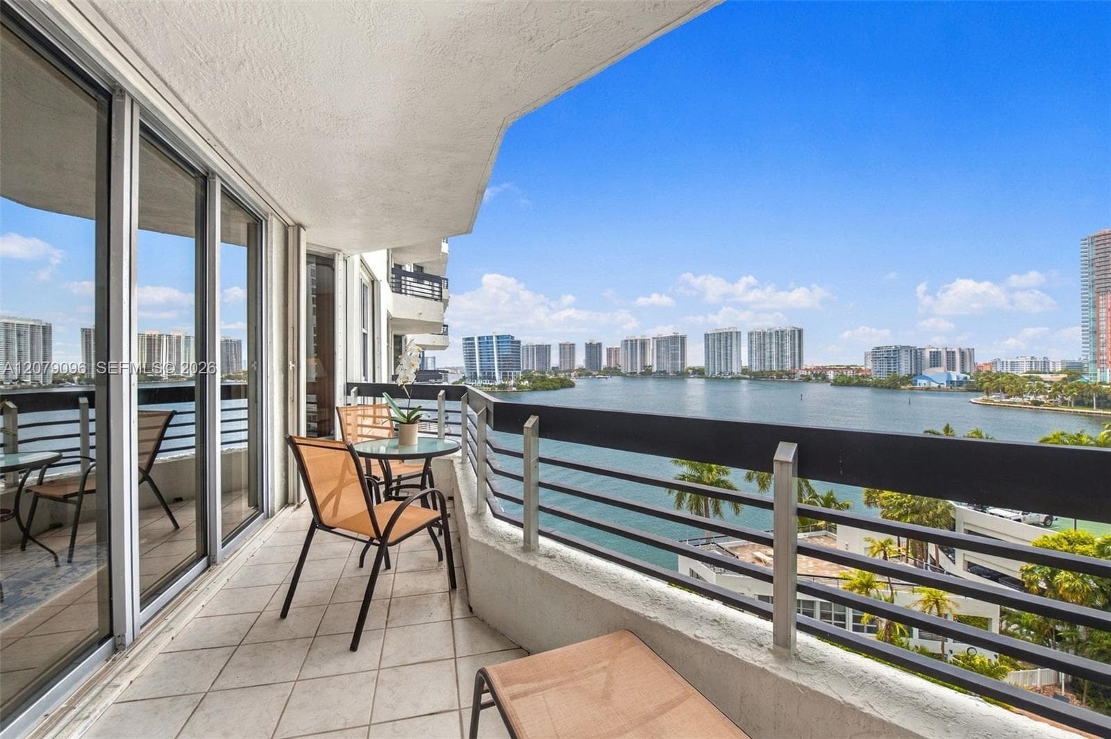 3600 Mystic Pointe Dr 903 photo 9