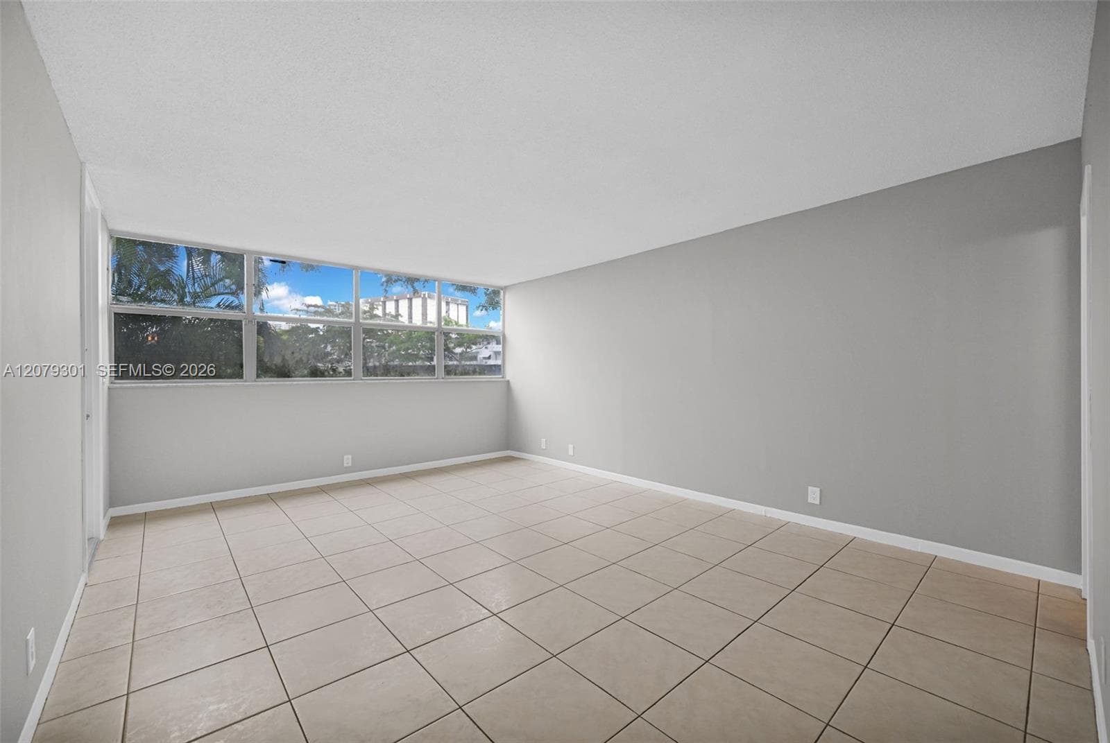 100 Golden Isles Dr 109 photo 16