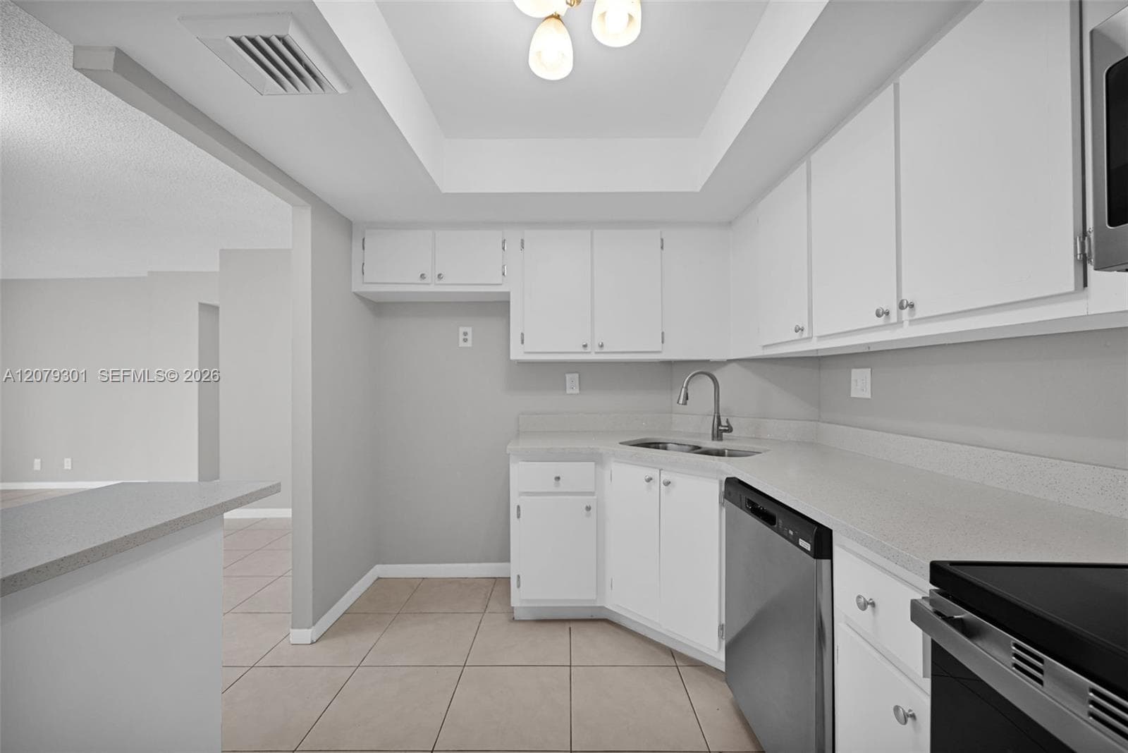 100 Golden Isles Dr 109 photo 14