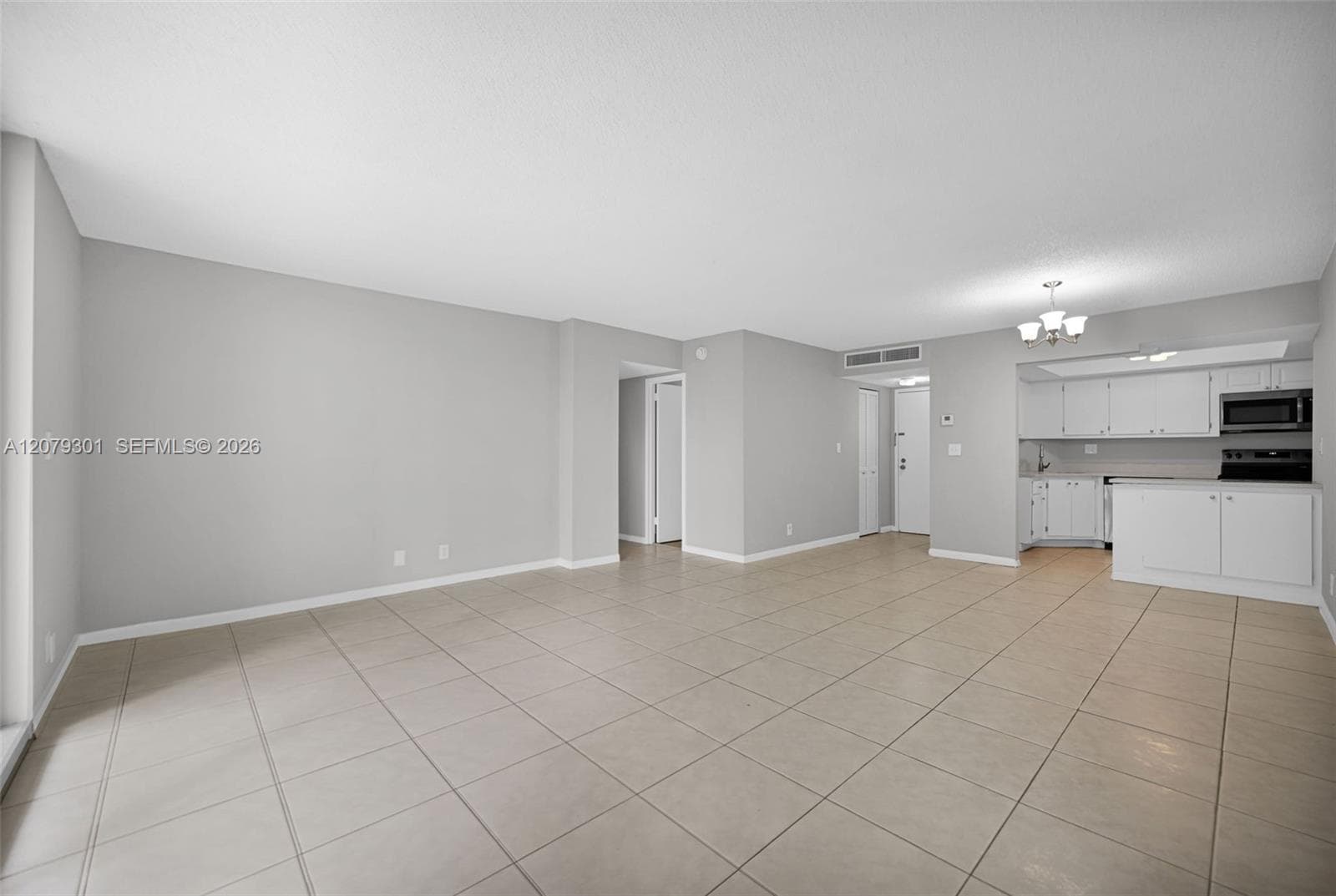 100 Golden Isles Dr 109 photo 8