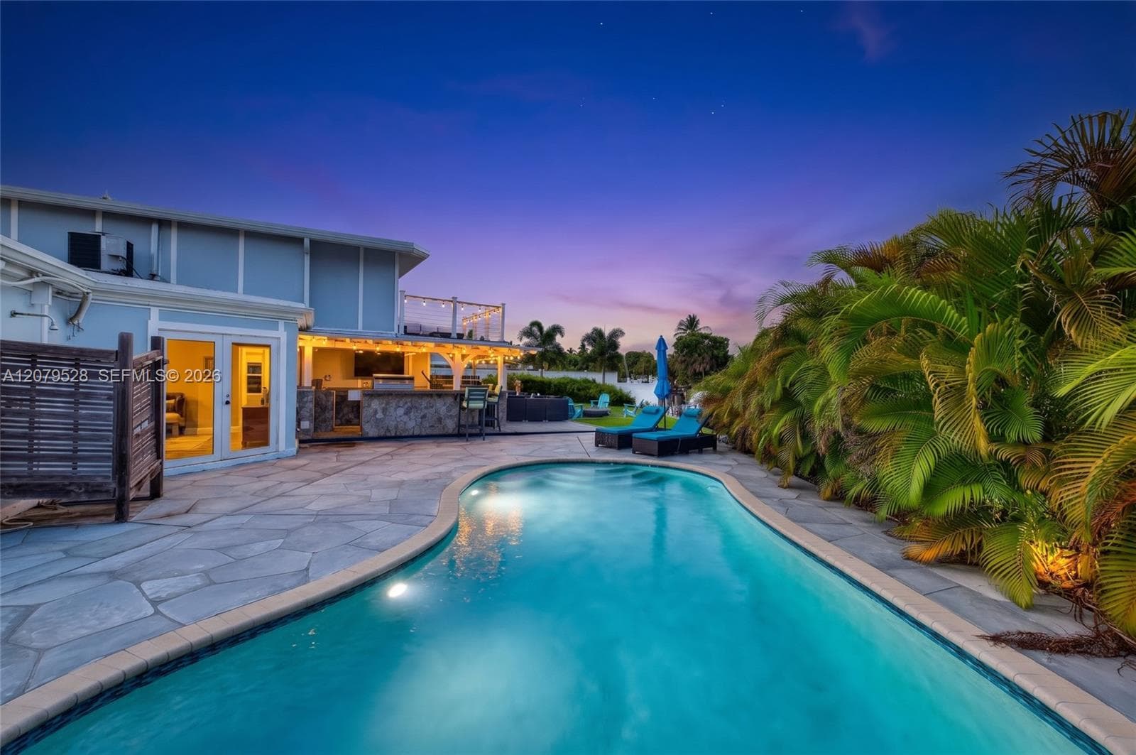 2518 Tortugas Ln photo 2