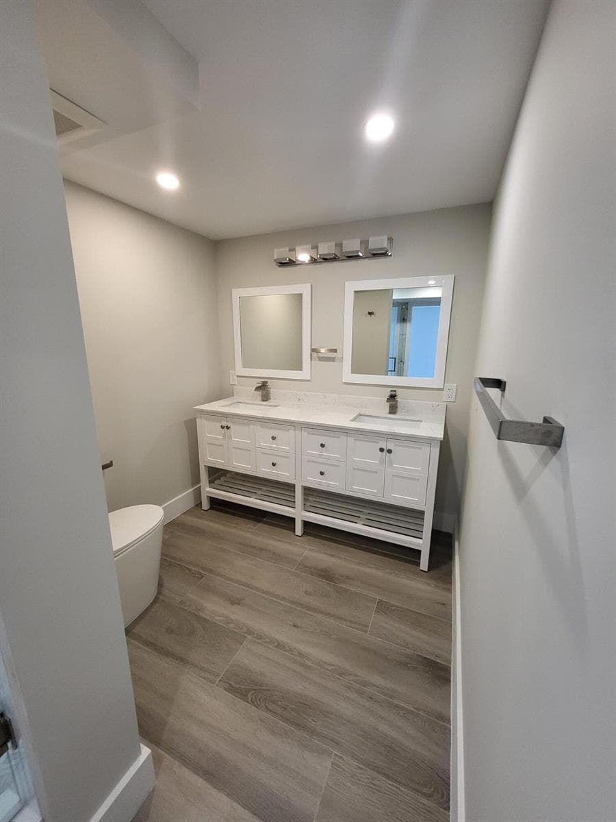 3100 NE 49th Street 701 photo 23