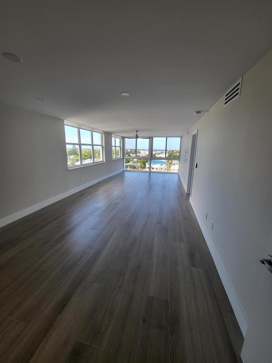 3100 NE 49th Street 701 photo 14