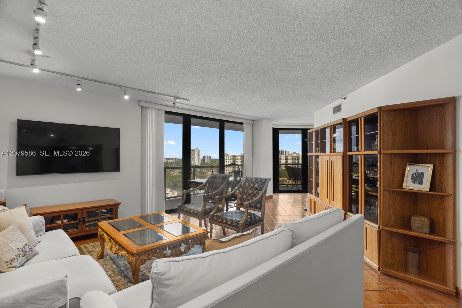 19667 W Turnberry Way 15-G photo 12