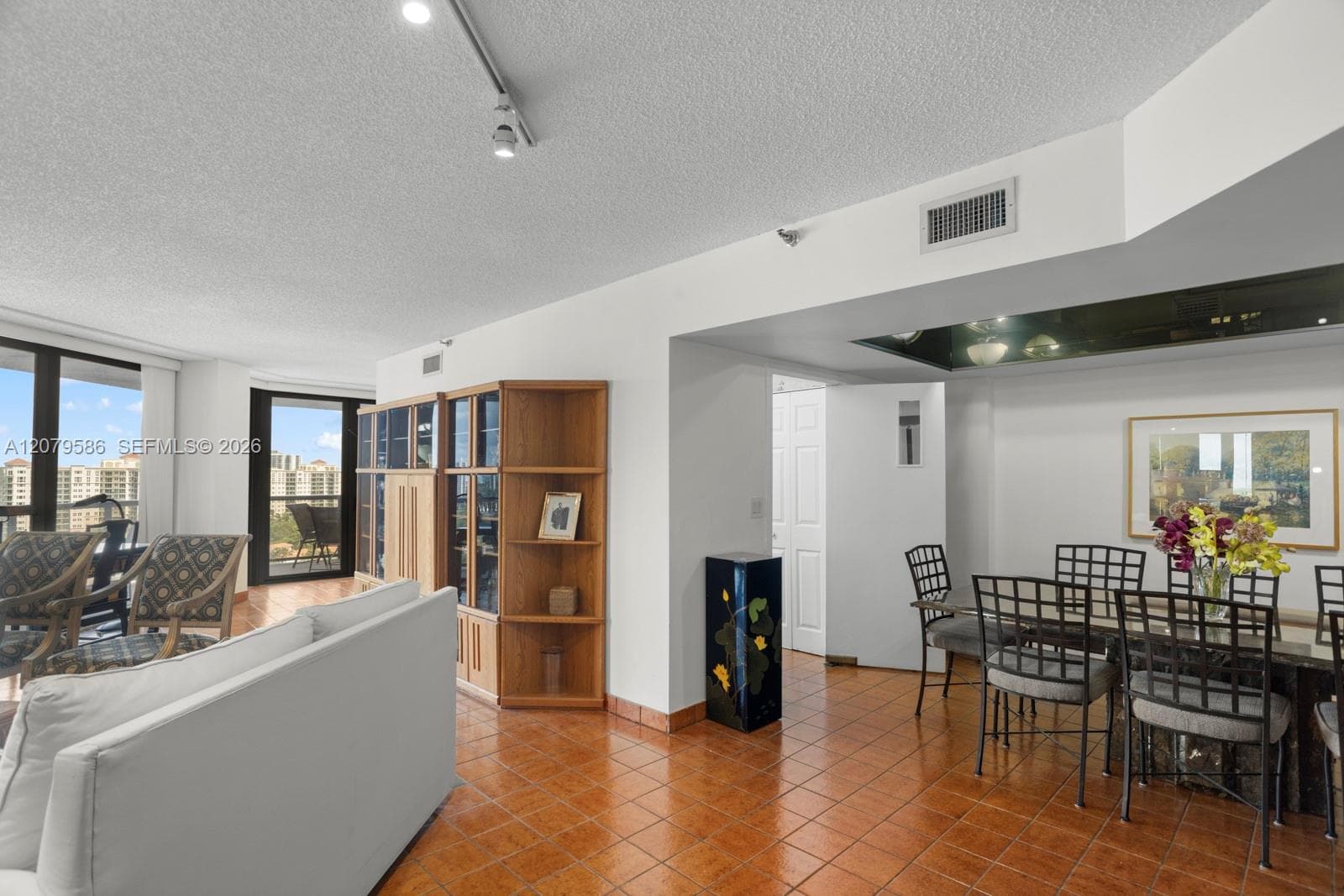 19667 W Turnberry Way 15-G photo 4