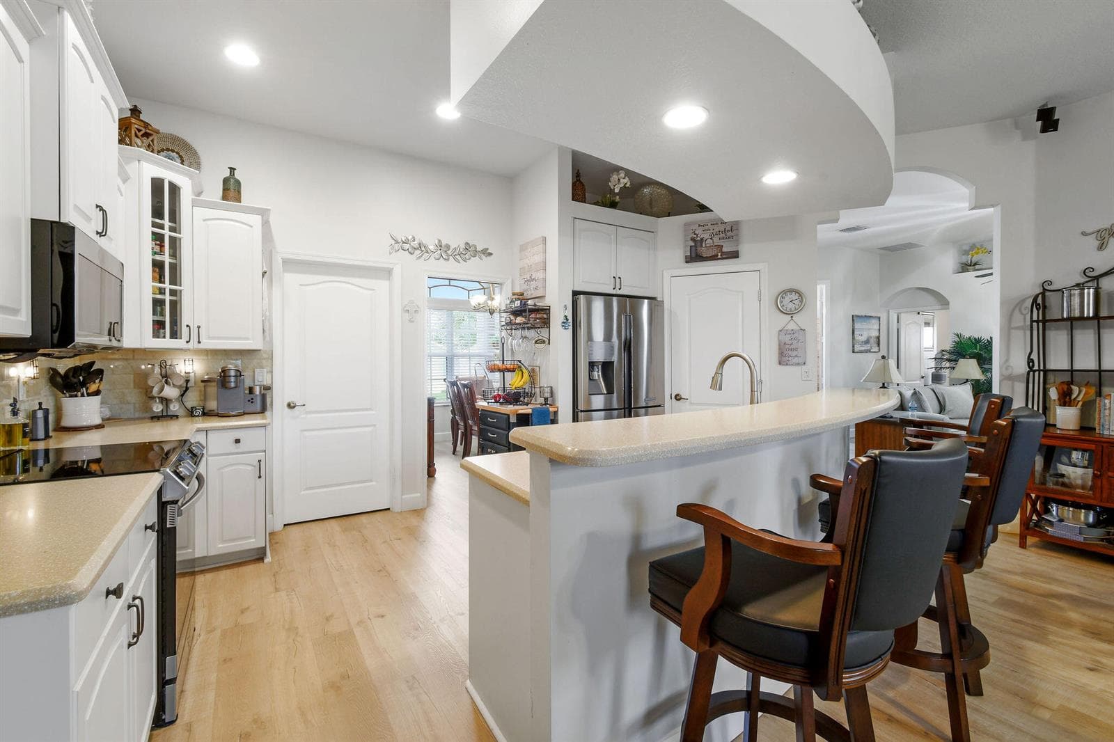390 SW Jeanne Avenue photo 15