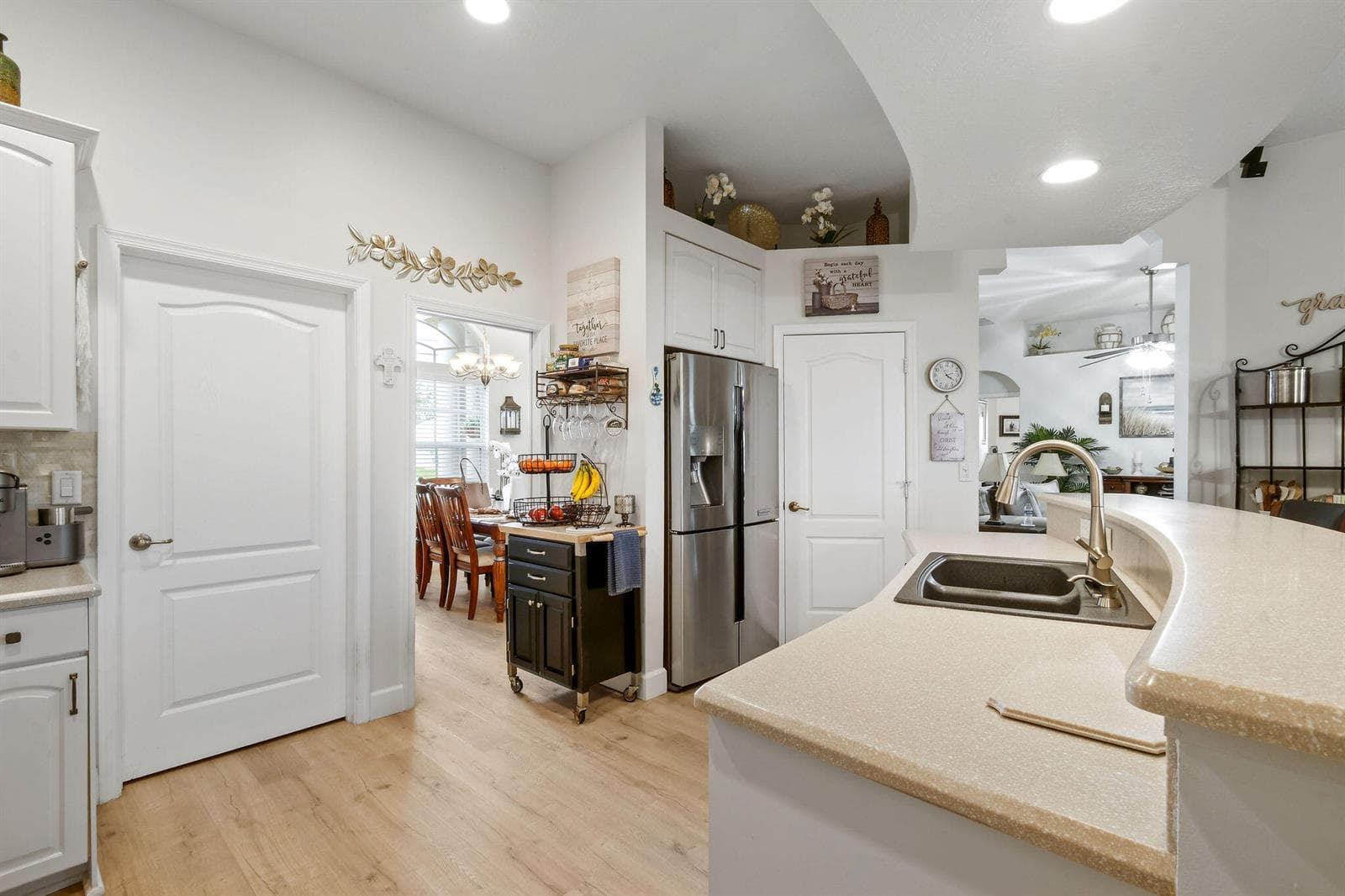 390 SW Jeanne Avenue photo 19