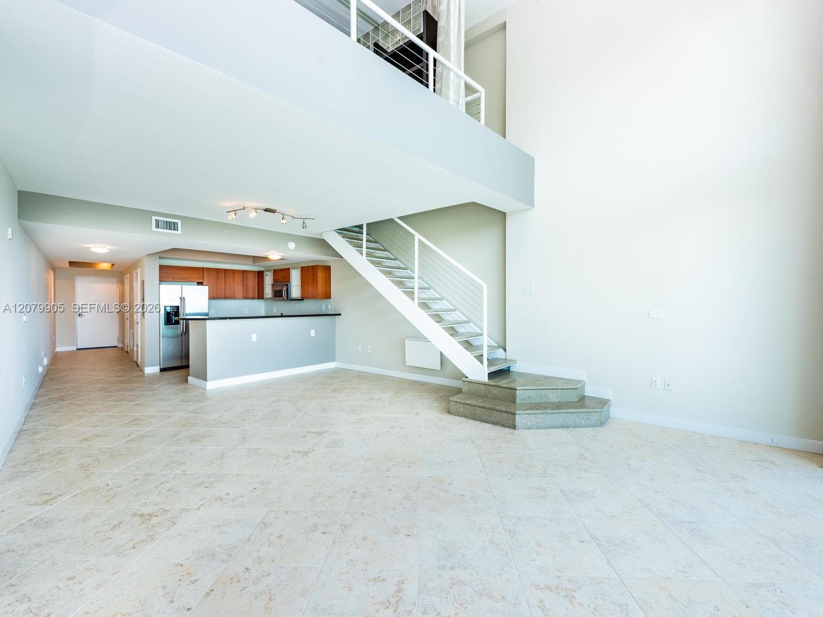 2000 Bay Dr 208 photo 4