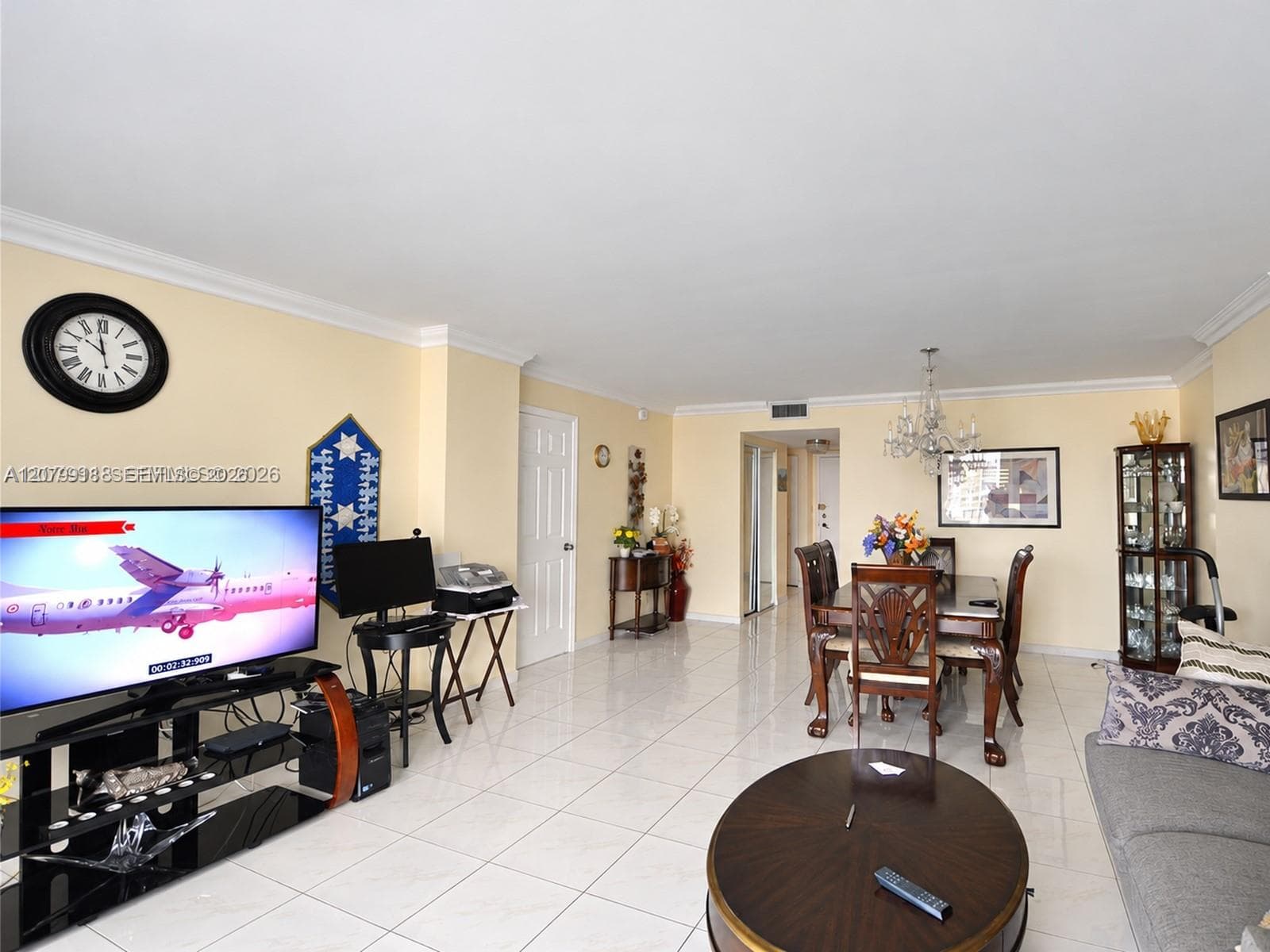 1865 S Ocean Dr 9I photo 2