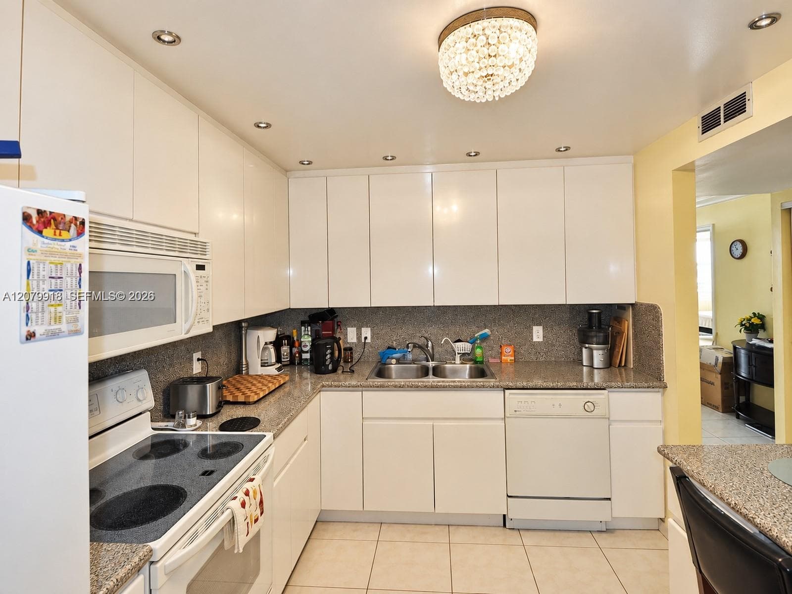 1865 S Ocean Dr 9I photo 5