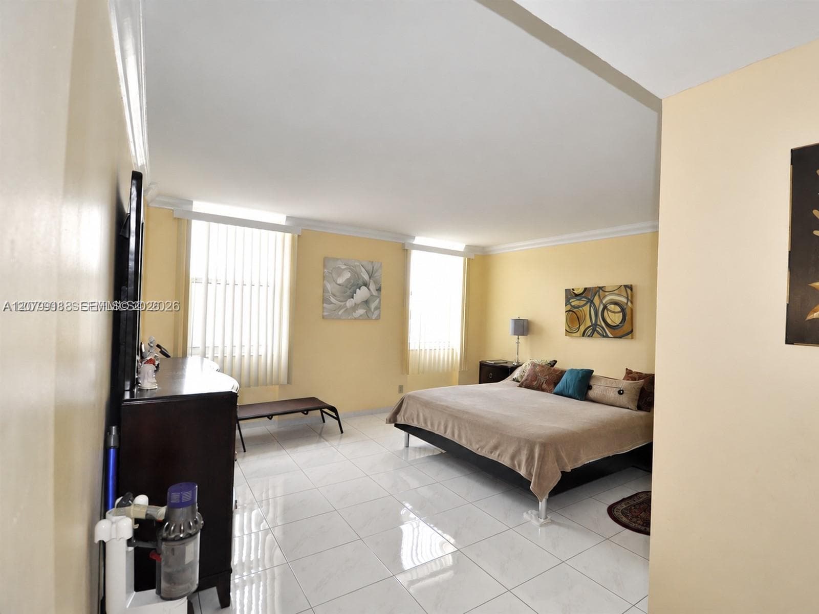 1865 S Ocean Dr 9I photo 9