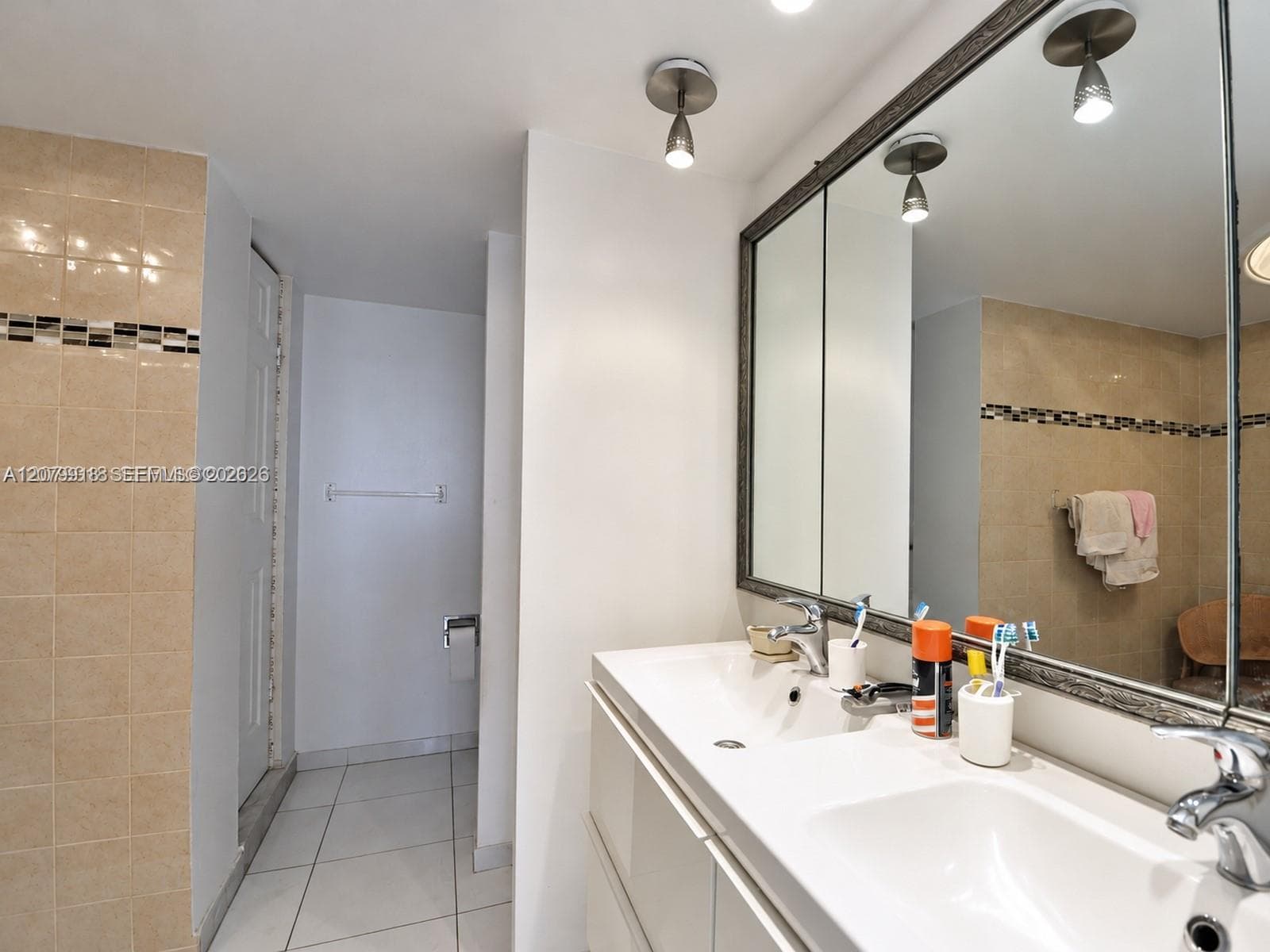 1865 S Ocean Dr 9I photo 10