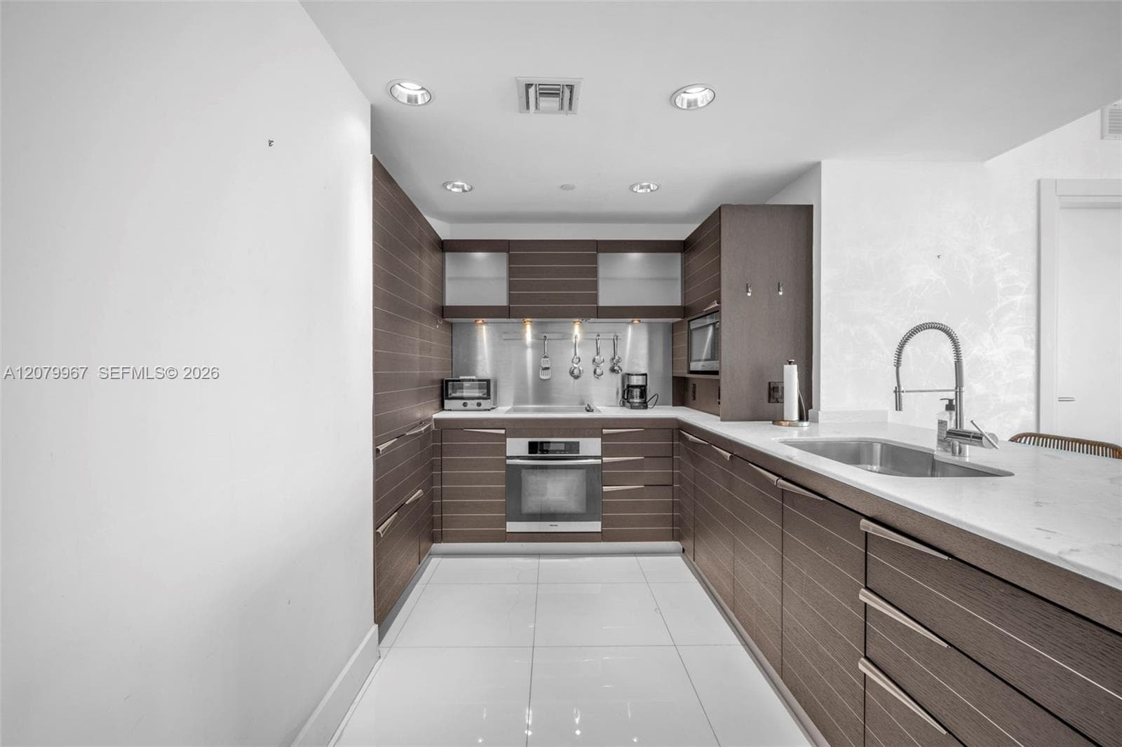 200 Biscayne Boulevard Way 3703 photo 12