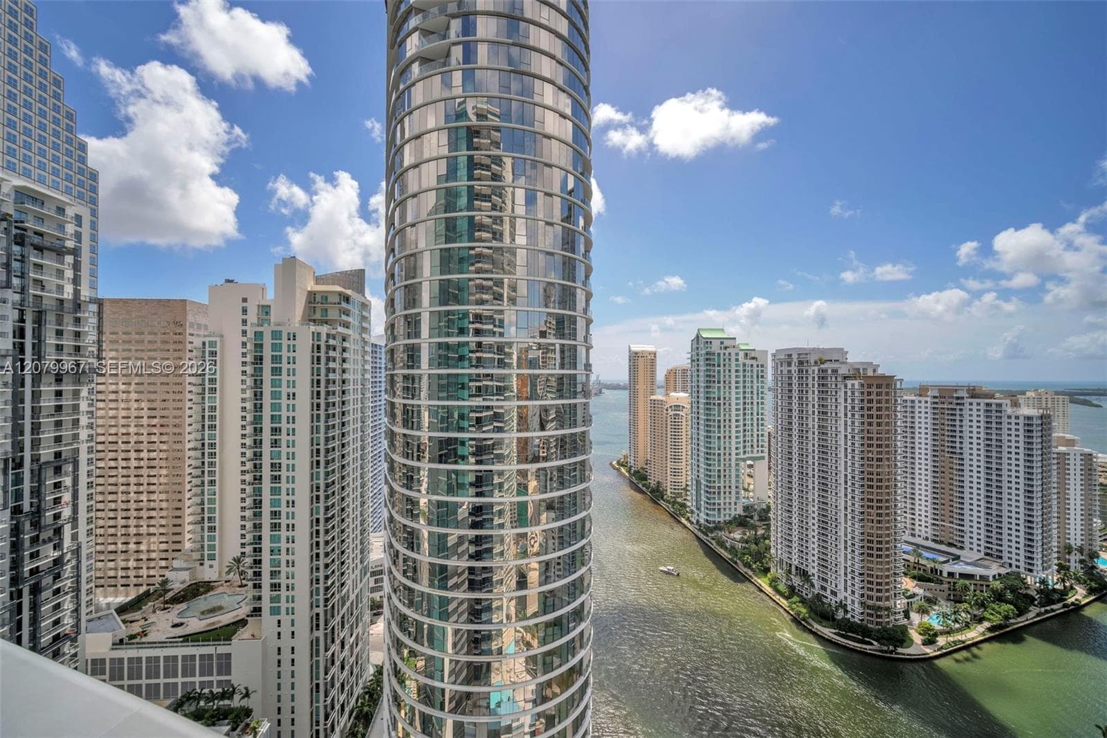 200 Biscayne Boulevard Way 3703 photo 1