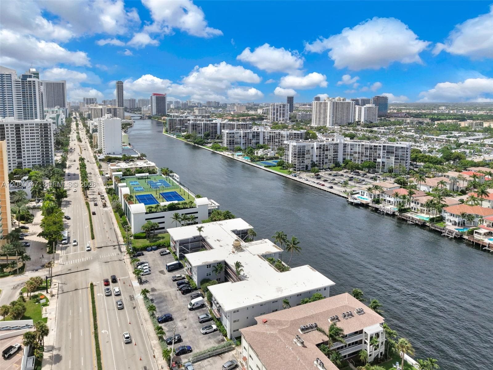 2600 S Ocean Dr S311 photo 16