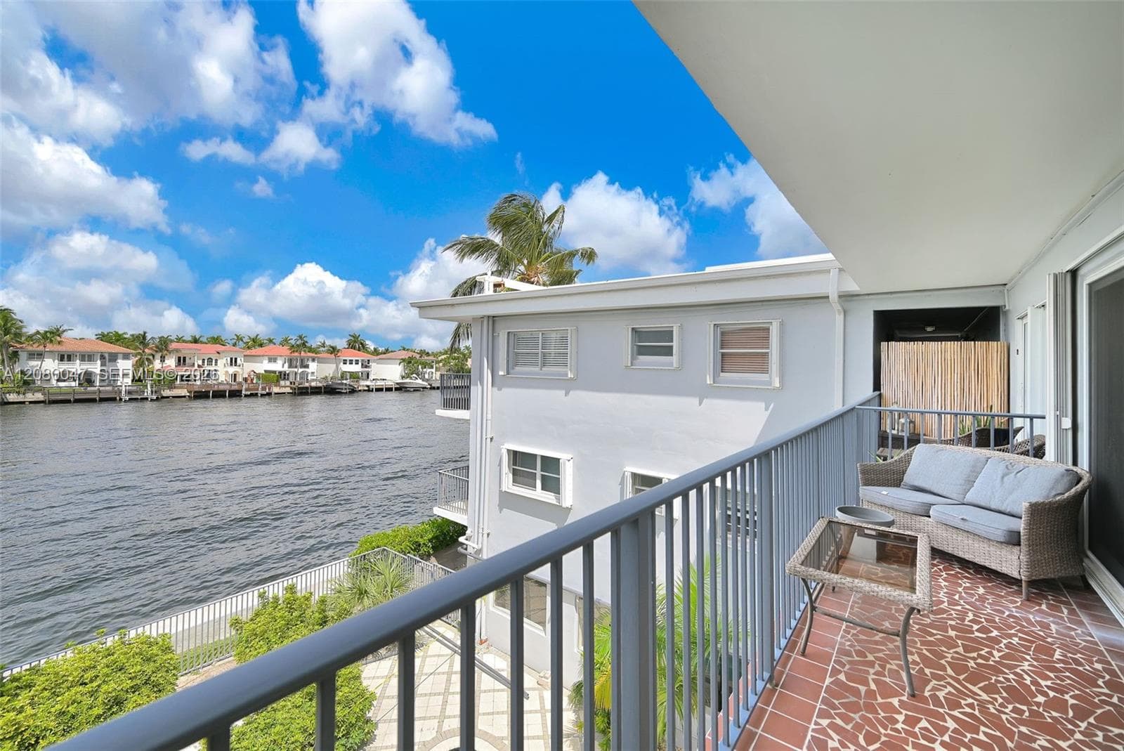 2600 S Ocean Dr S311 photo 25