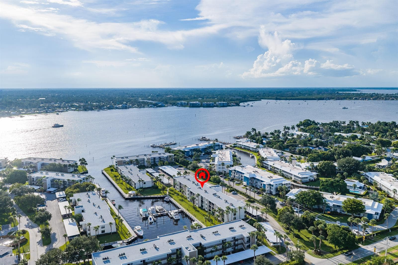 1950 SW Palm City Road 6-207 photo 12