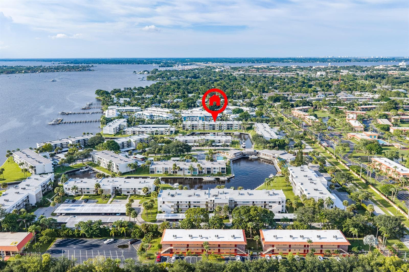 1950 SW Palm City Road 6-207 photo 8
