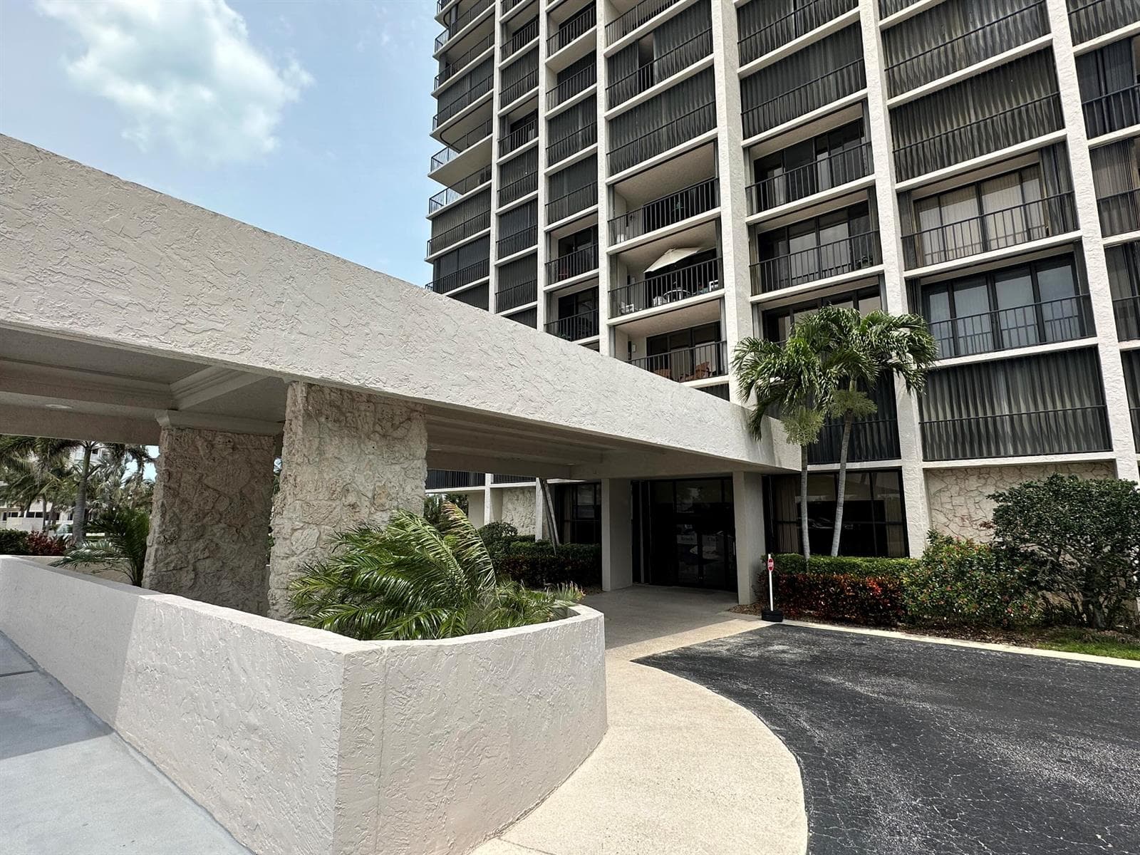 5047 N HIGHWAY A1A PH-2 photo 1