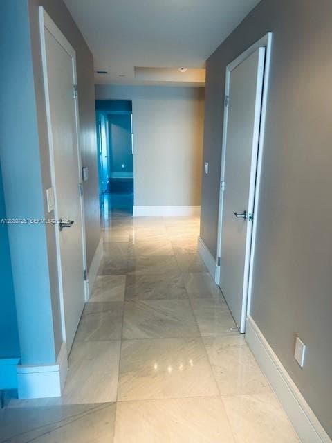 3330 NE 190th St 1719 photo 9