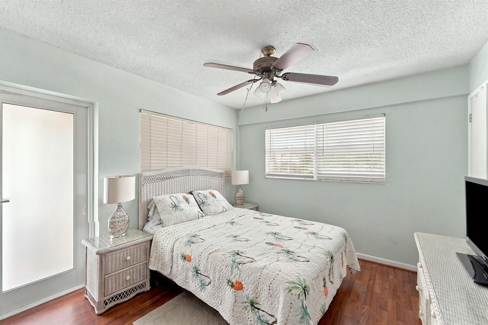 1511 SE 15th Court 306 photo 16