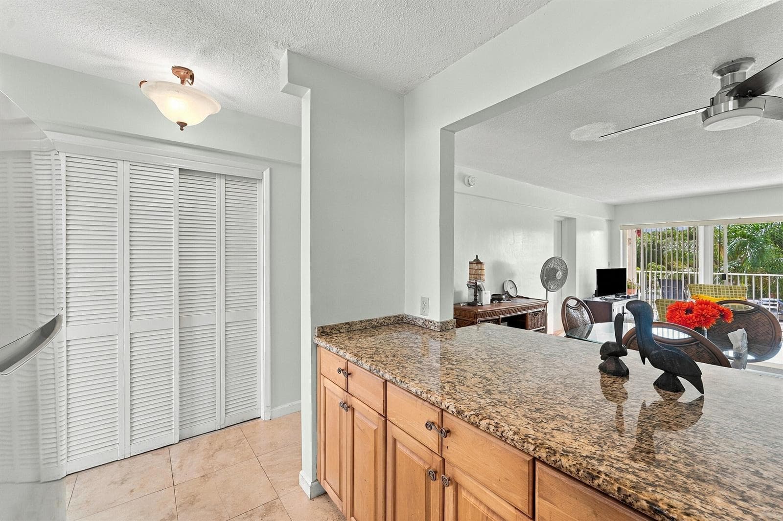 1511 SE 15th Court 306 photo 10