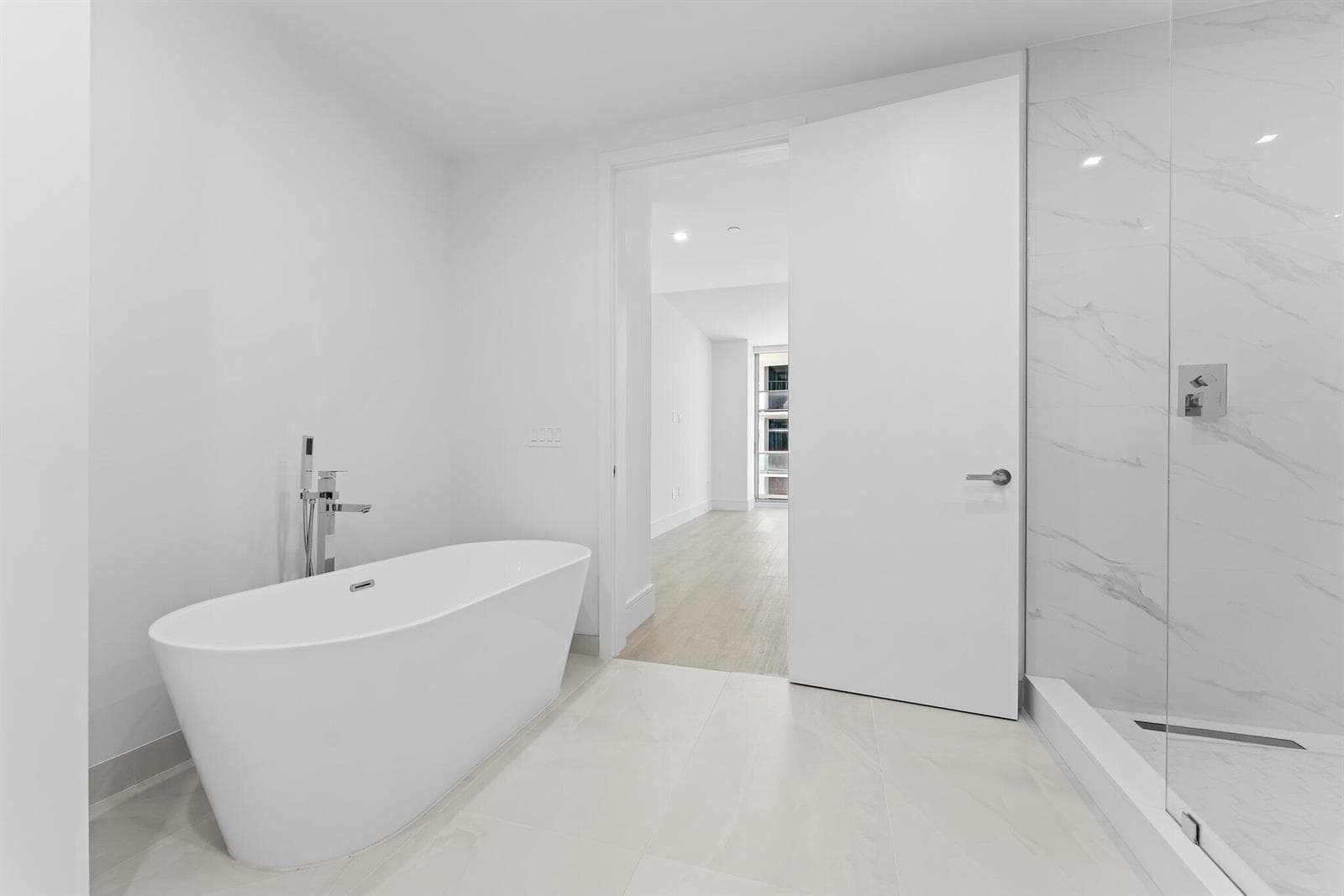 220 Lake Shore Drive 1219 photo 24