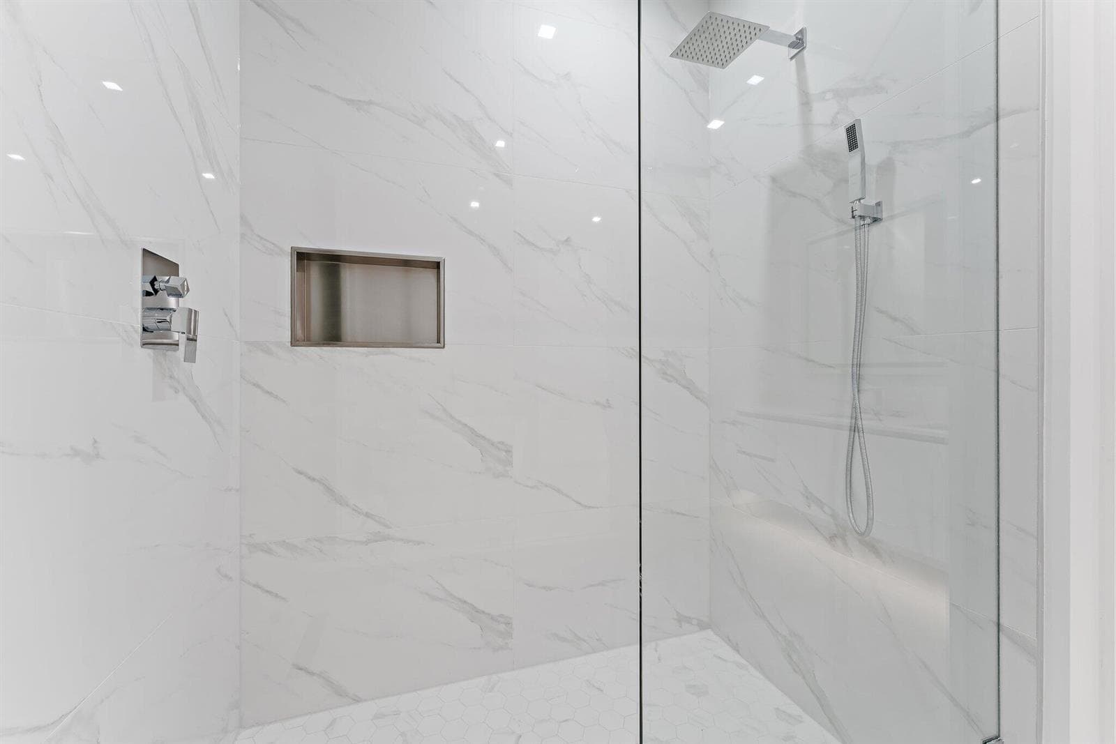 220 Lake Shore Drive 1219 photo 25