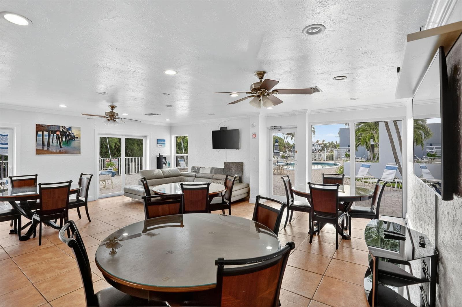 2840 NE 14th Street Causeway 203A photo 23