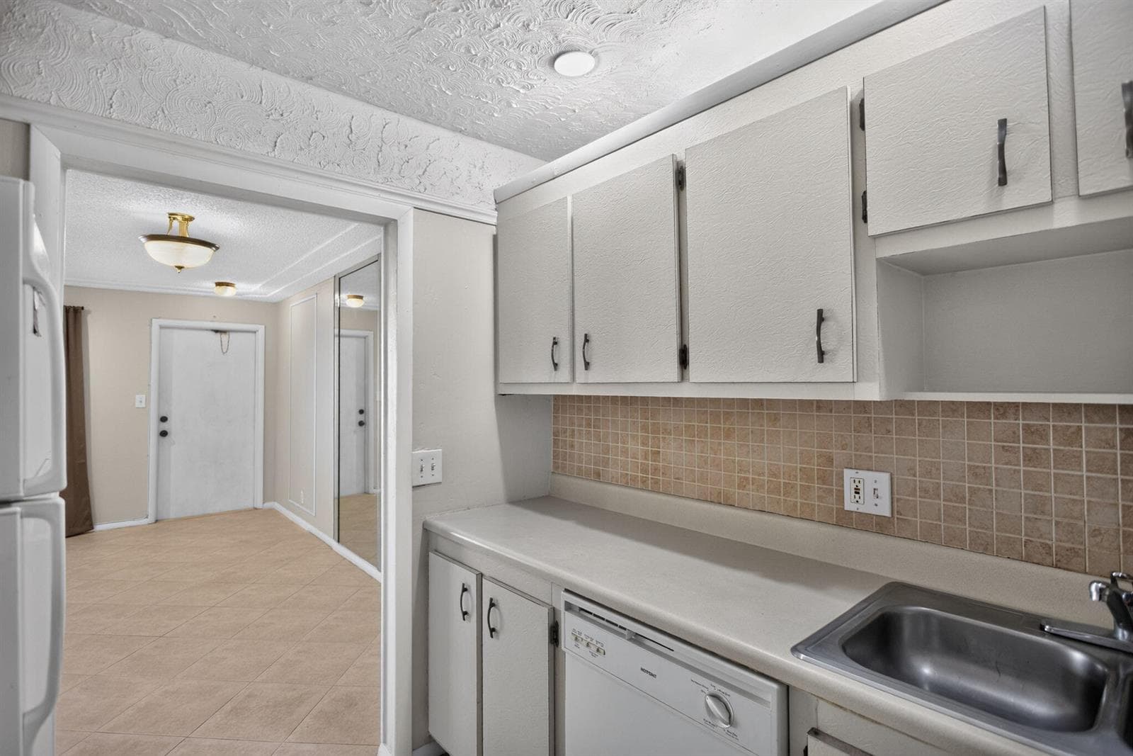 2840 NE 14th Street Causeway 203A photo 11
