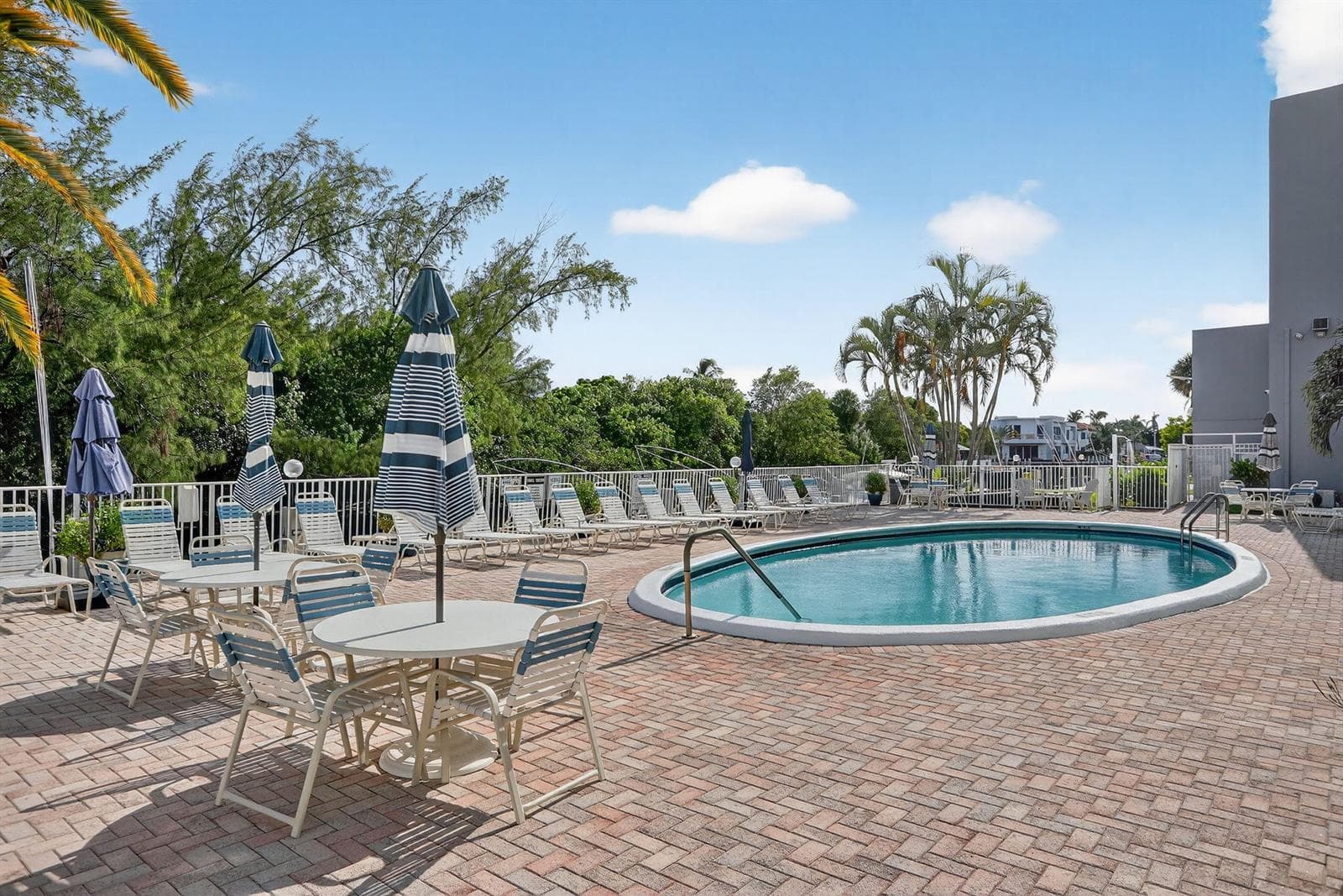 2840 NE 14th Street Causeway 203A photo 19