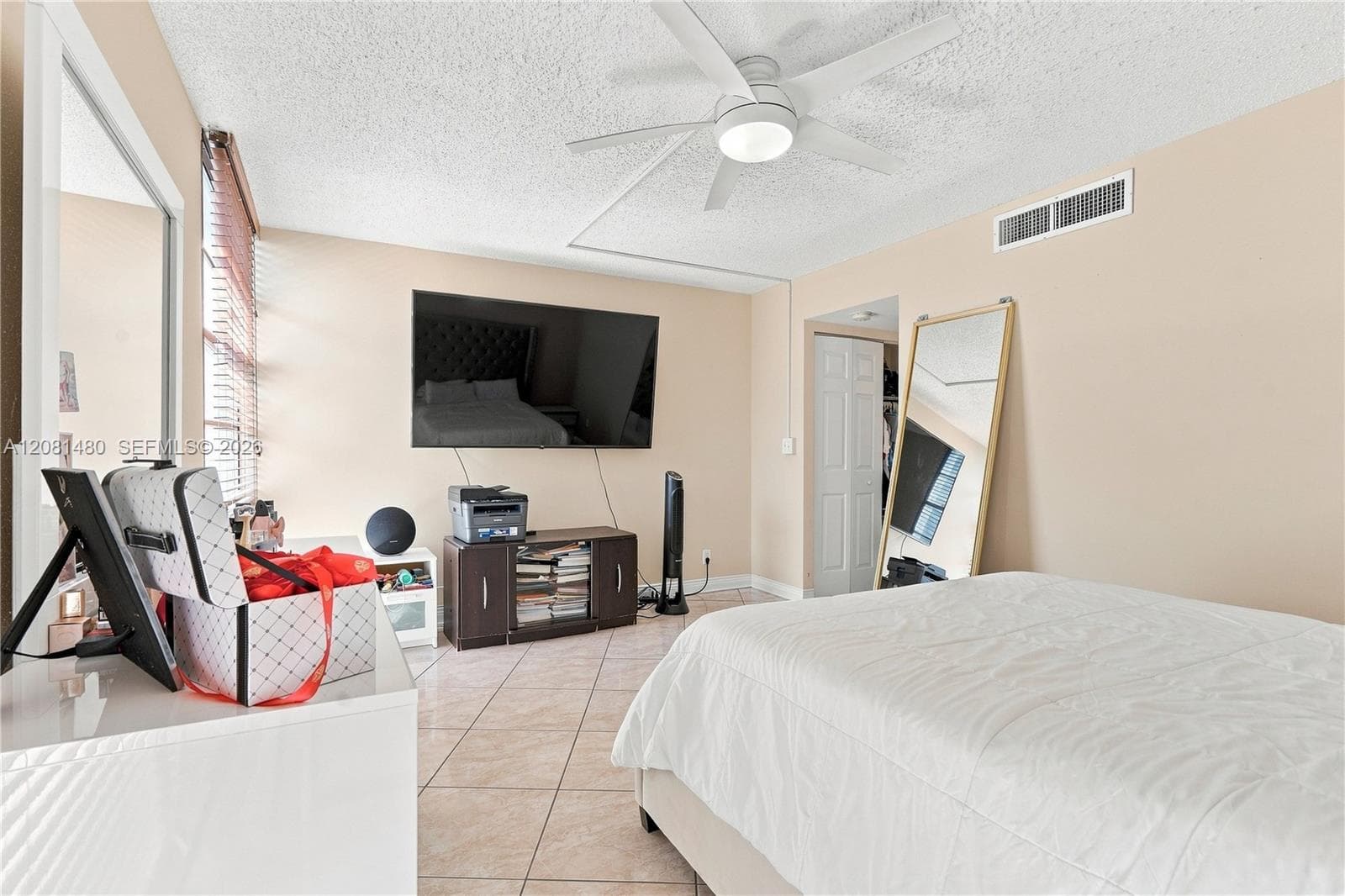 3475 N Country Club Dr 615 photo 18