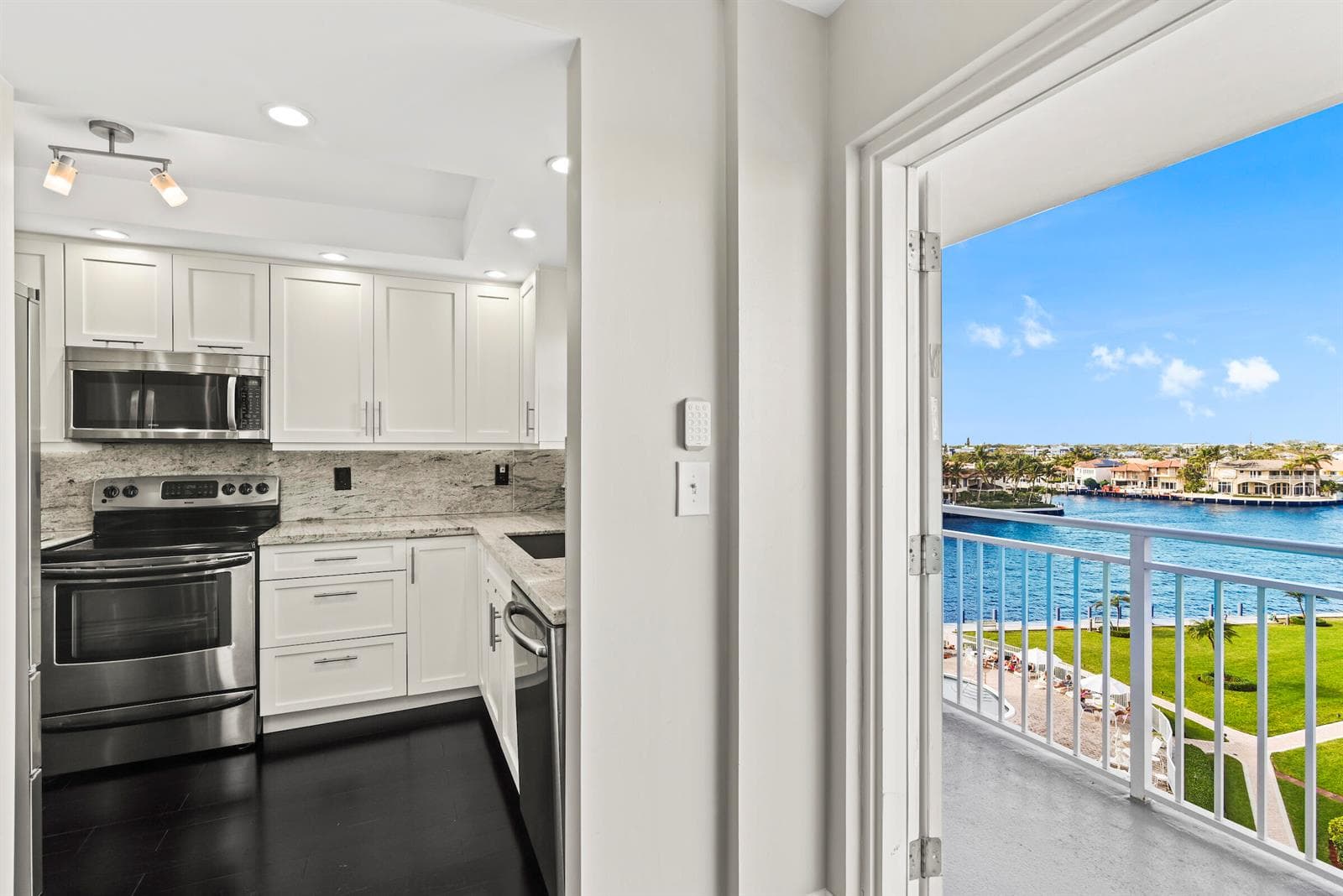 3114 S OCEAN Boulevard 606 photo 12