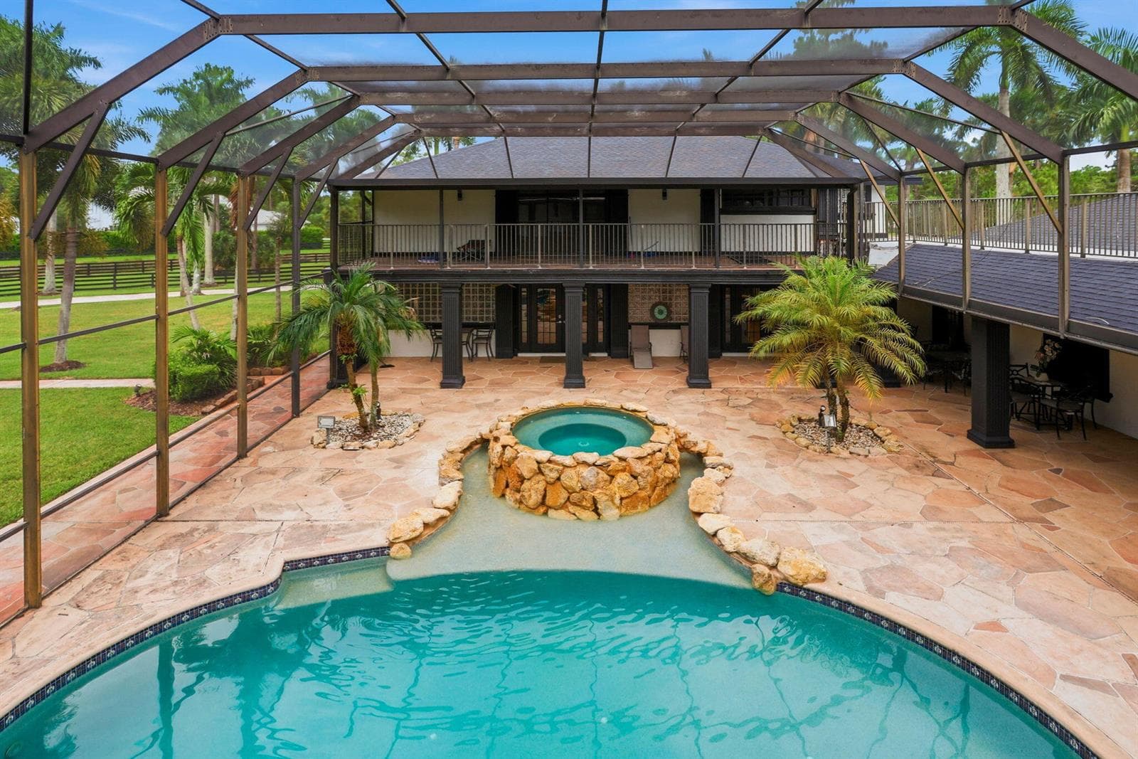 6186 Duckweed Road photo 10