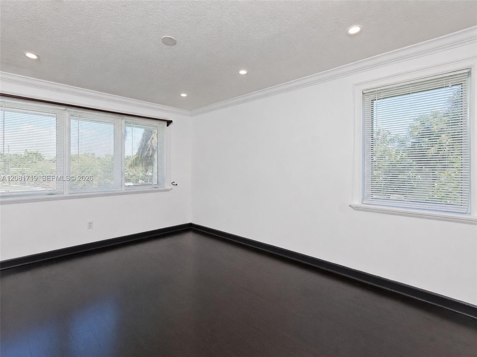 8041 NE Bayshore Ct 8041 photo 22