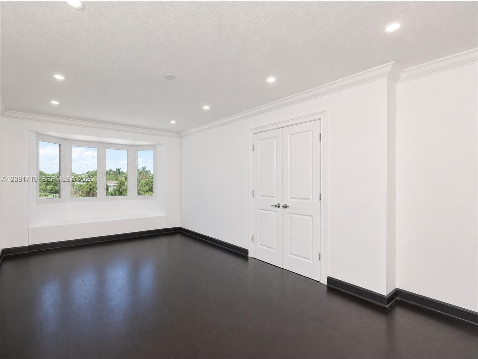 8041 NE Bayshore Ct 8041 photo 19