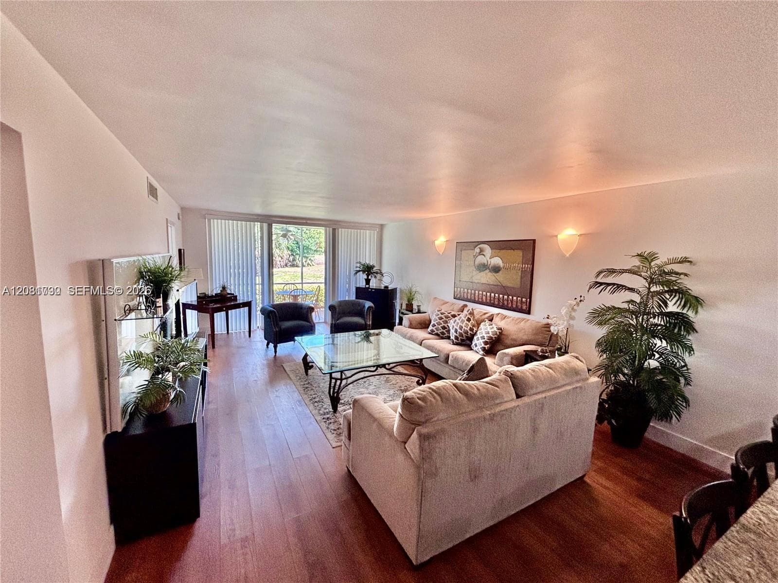 3051 S Palm Aire Dr 102 photo 6