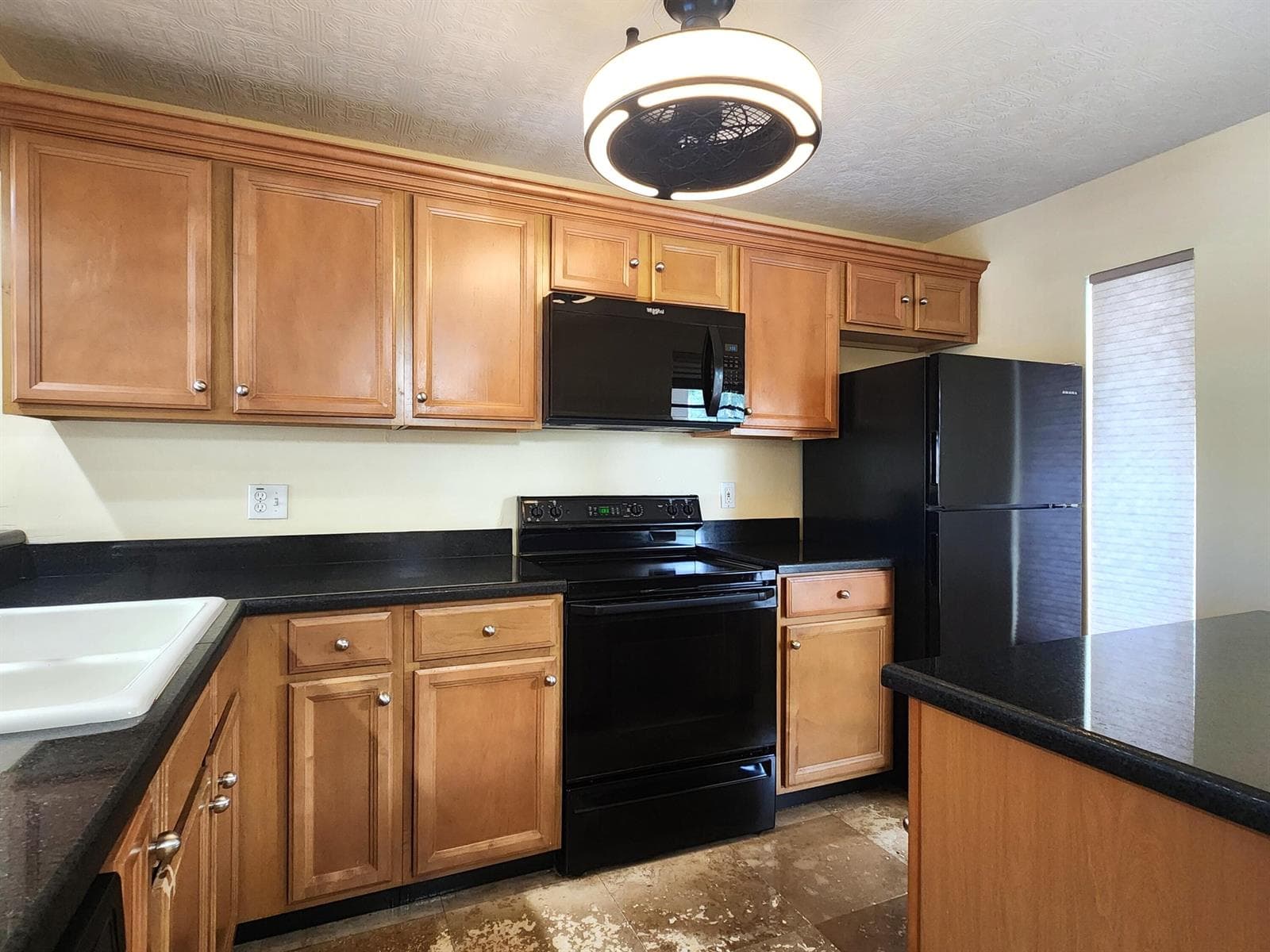17 ROYAL PALM Way 3030 photo 2