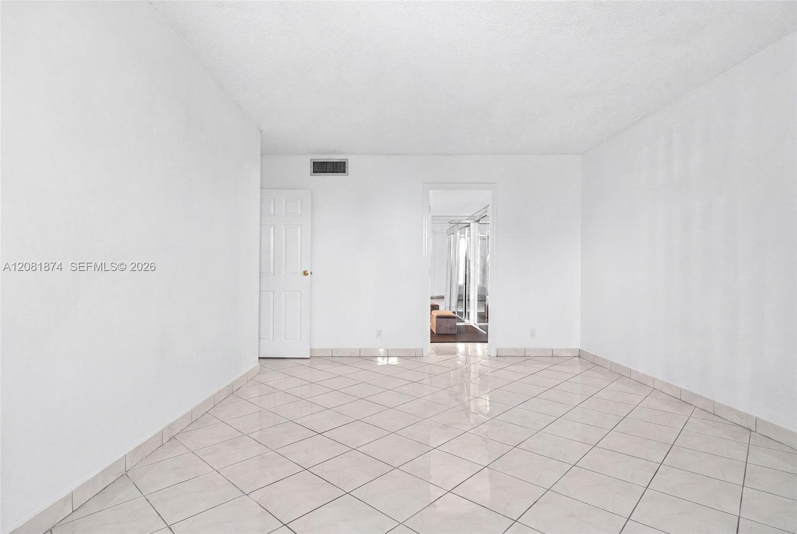 100 Bayview Dr 1428 photo 11