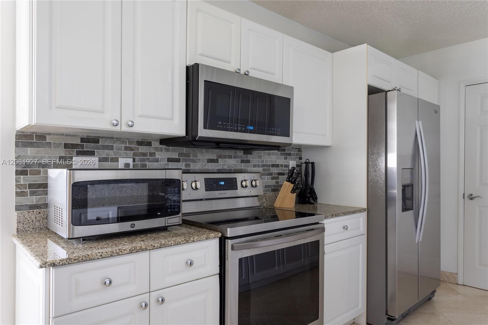 16711 N Collins Ave 1704 photo 13