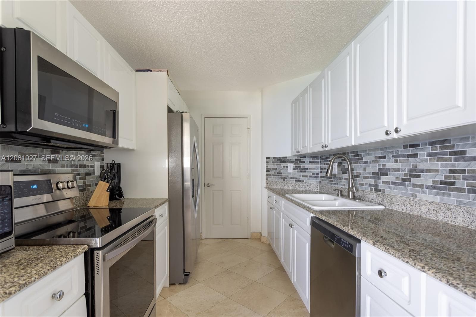 16711 N Collins Ave 1704 photo 14