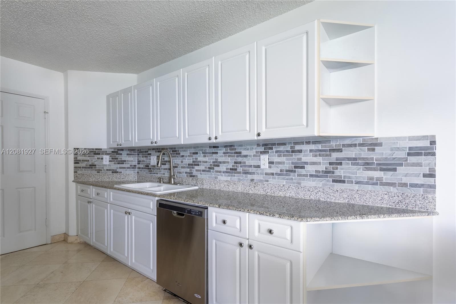 16711 N Collins Ave 1704 photo 15