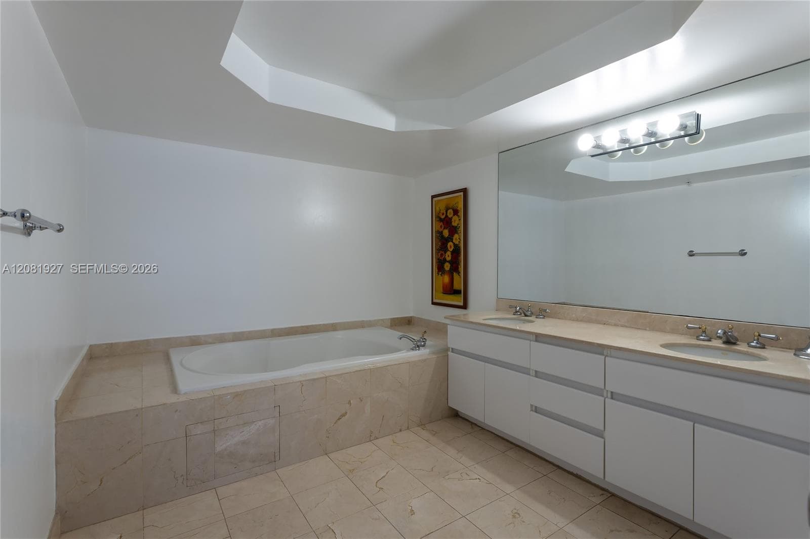 16711 N Collins Ave 1704 photo 25