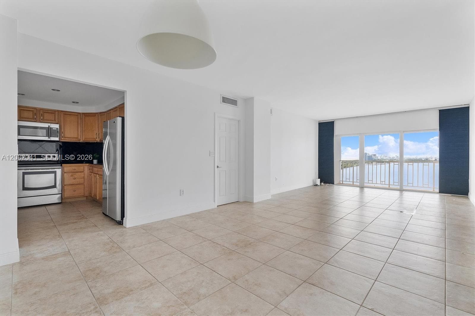 500 Bayview Dr 1920 photo 6