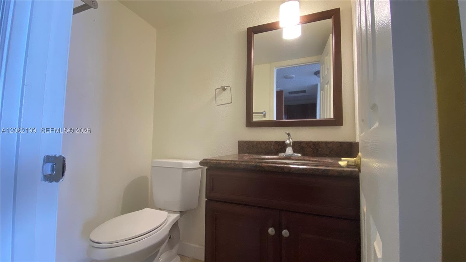 2025 NE 164th ST 901 photo 7