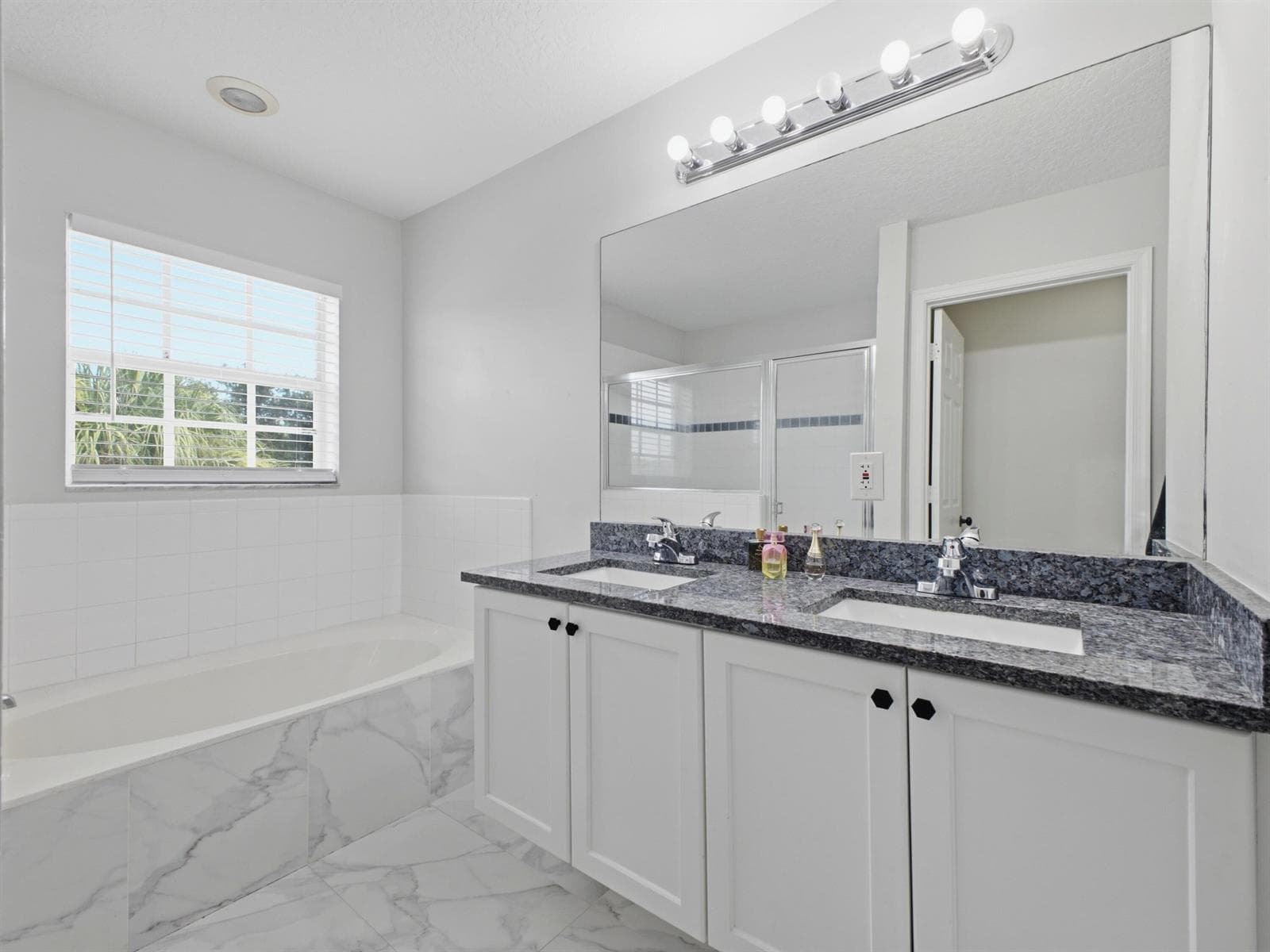 5676 Azalea Circle photo 23
