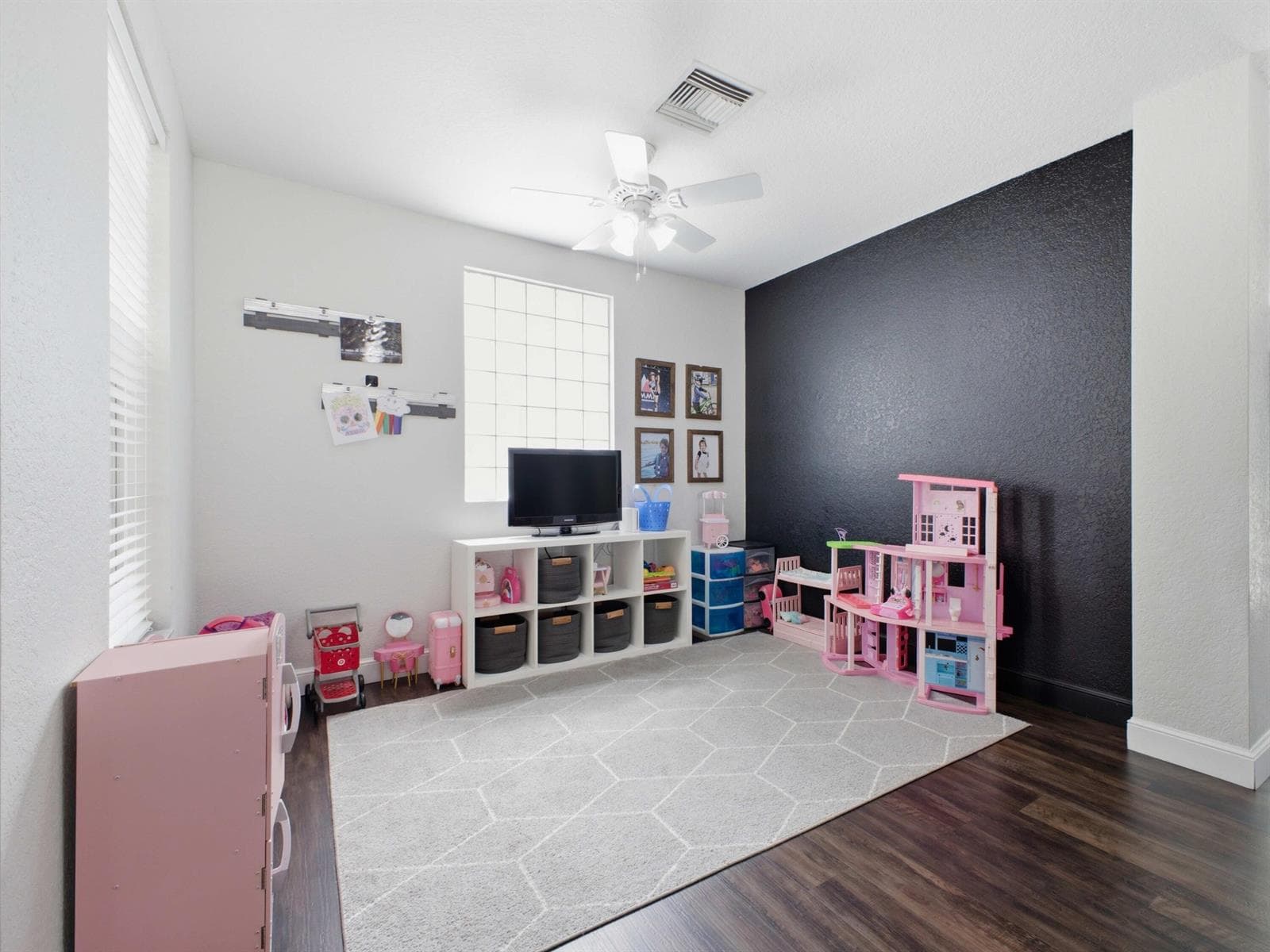 5676 Azalea Circle photo 6